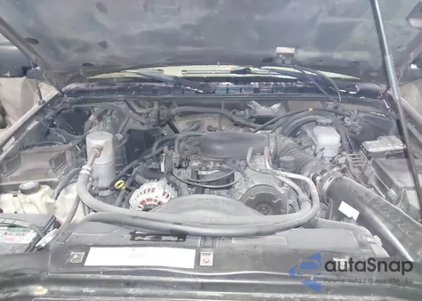 2002 Chevrolet S-10 Ls from USA, damaged, VIN 1GCCT19W828231279